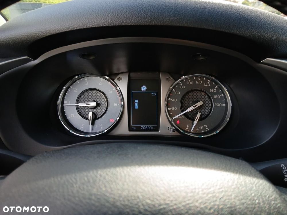 Toyota Hilux 2.8 D-4D Double Cab SR5 4x4 - 33