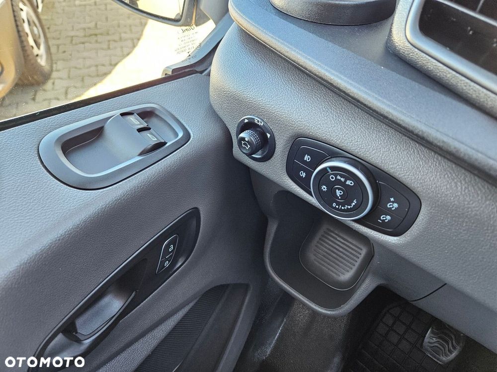 Ford transit L3H2 *62999zł NETTO* 2.0TdCi/131KM - 19