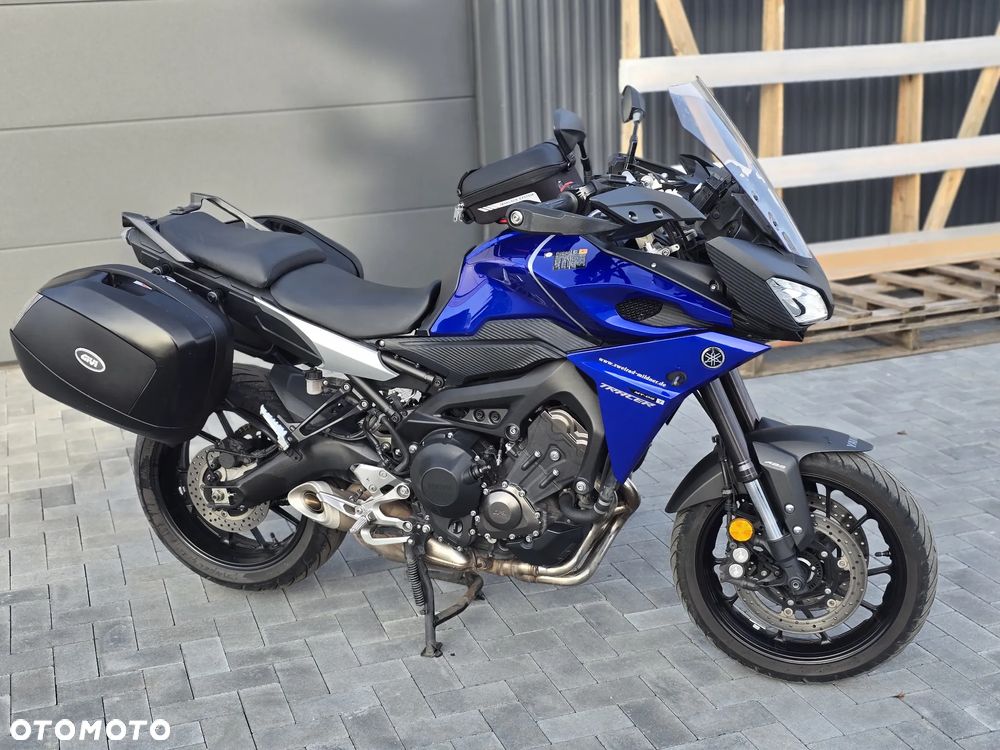 Yamaha MT - 8