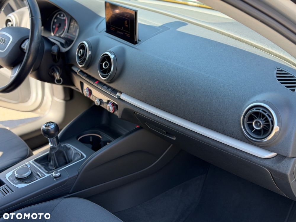 Audi A3 Sportback 1.4 TFSI Ambition - 26