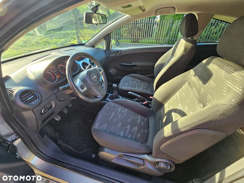 Opel Corsa - 7