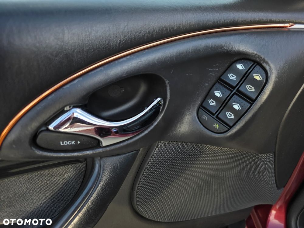 Ford Focus Ghia - 14