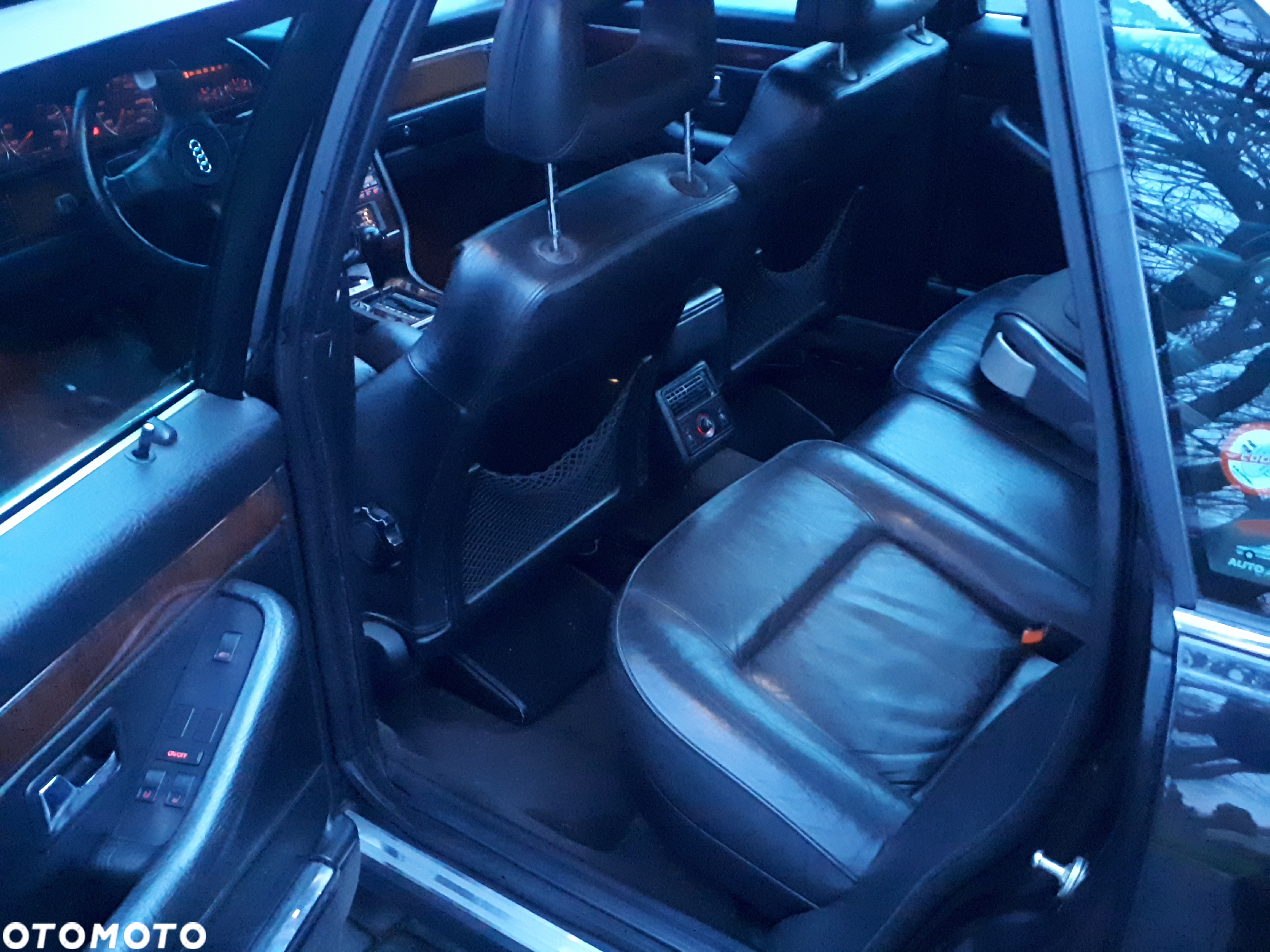 Audi V8 3.6 - 7
