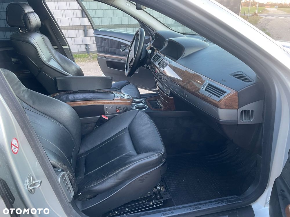 BMW Seria 7 - 8