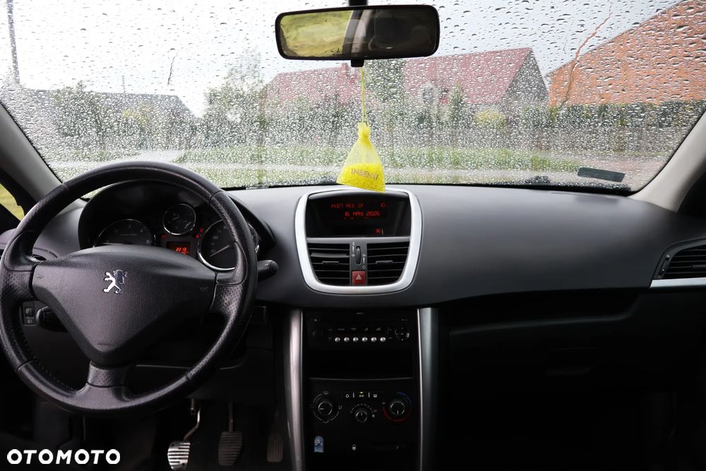 Peugeot 207 - 19