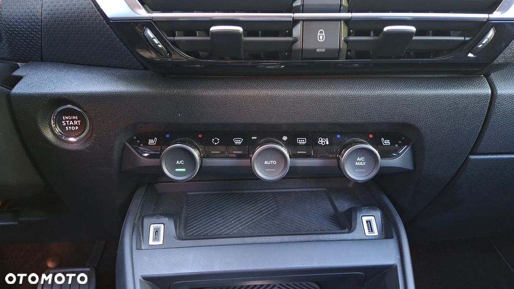 Citroën C4 e-C4 136 SHINE - 32