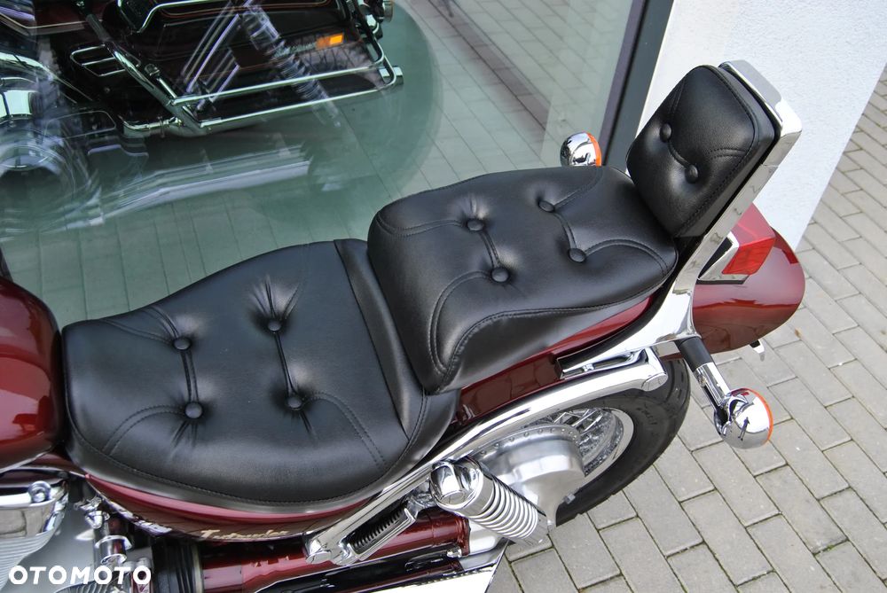 Suzuki Intruder - 17