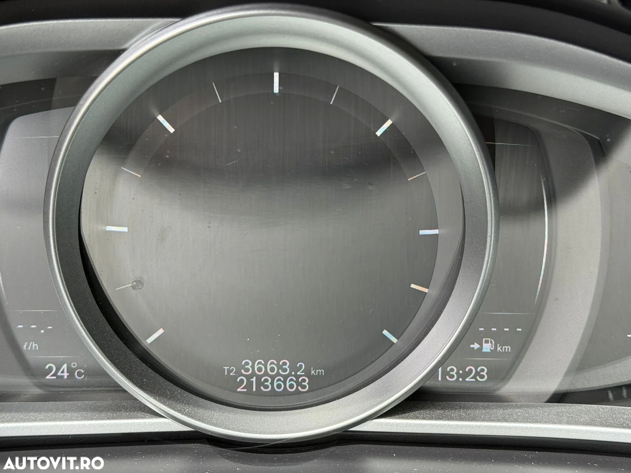 Volvo V40 D3 DRIVe Kinetic - 14