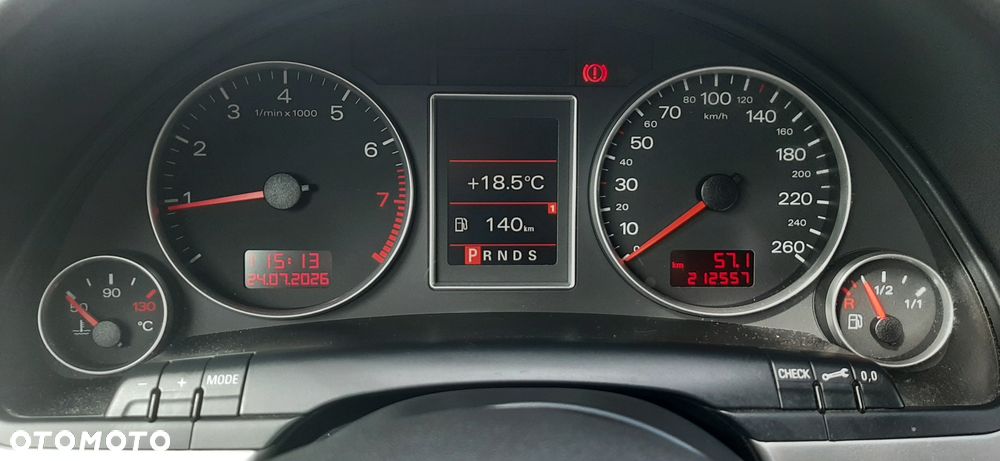 Audi A4 Limousine - 9