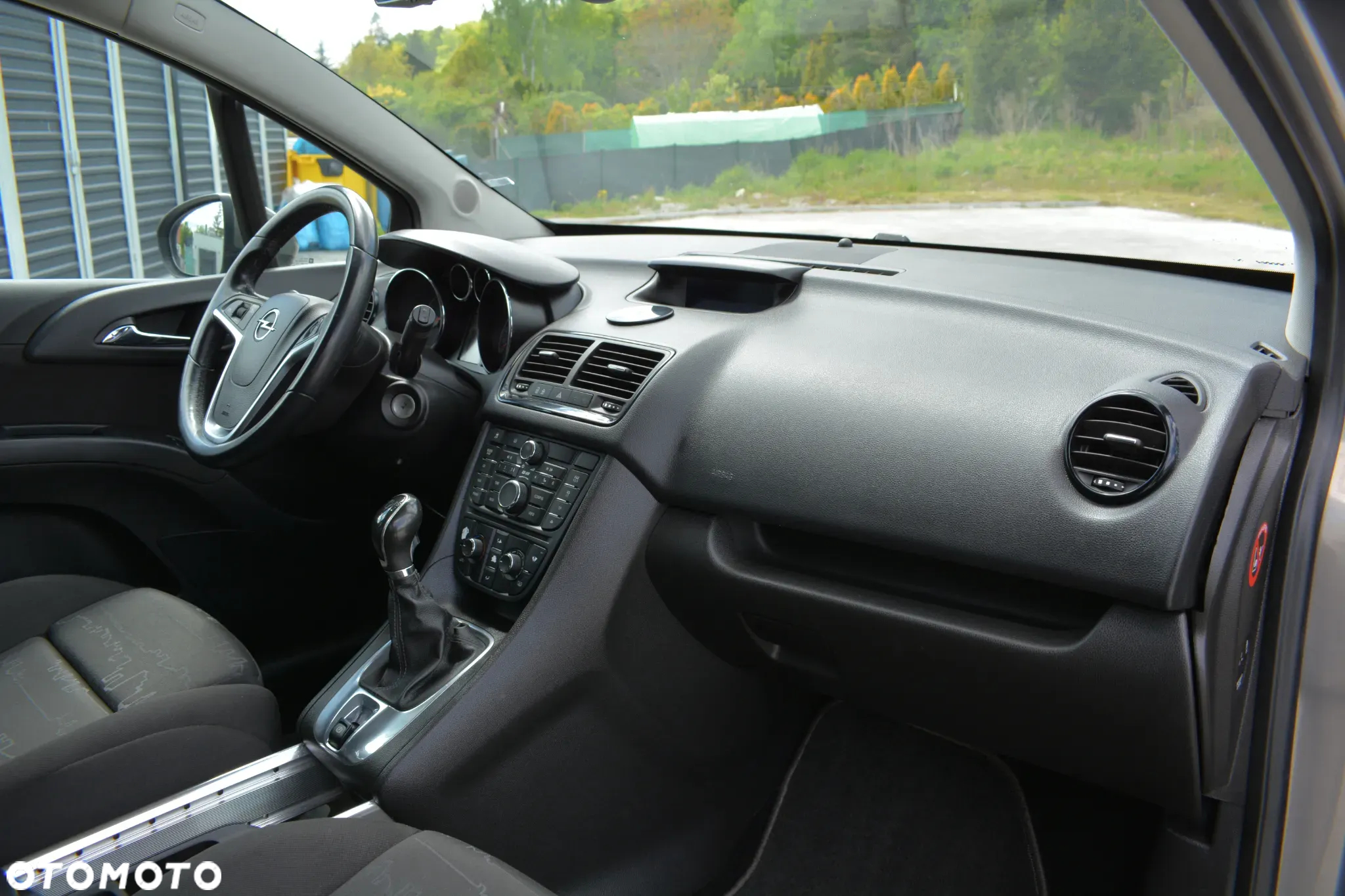 Opel Meriva 1.4 T Essentia S&S - 18
