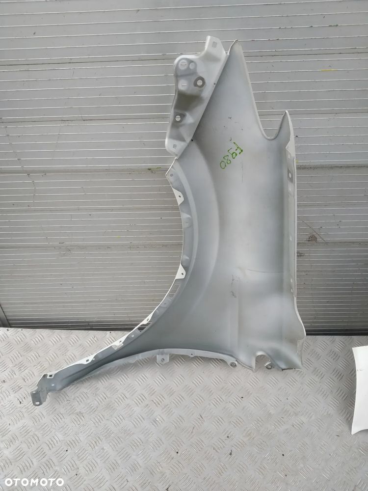 B396/F202/A913/F836/F968/F980/F997 PRAWY BŁOTNIK TOYOTA RAV-4 2013- - 10