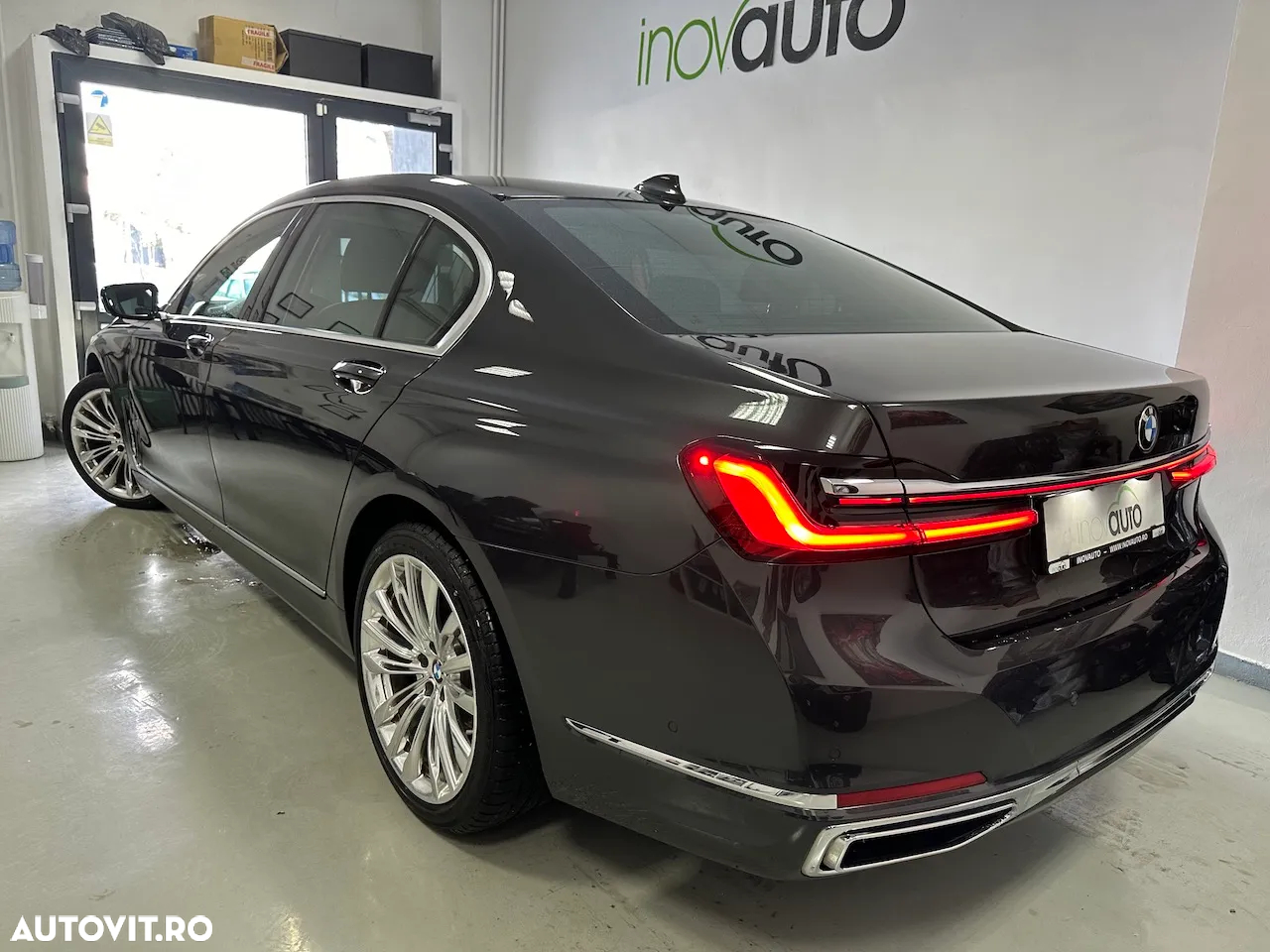 BMW Seria 7 740Li xDrive - 7