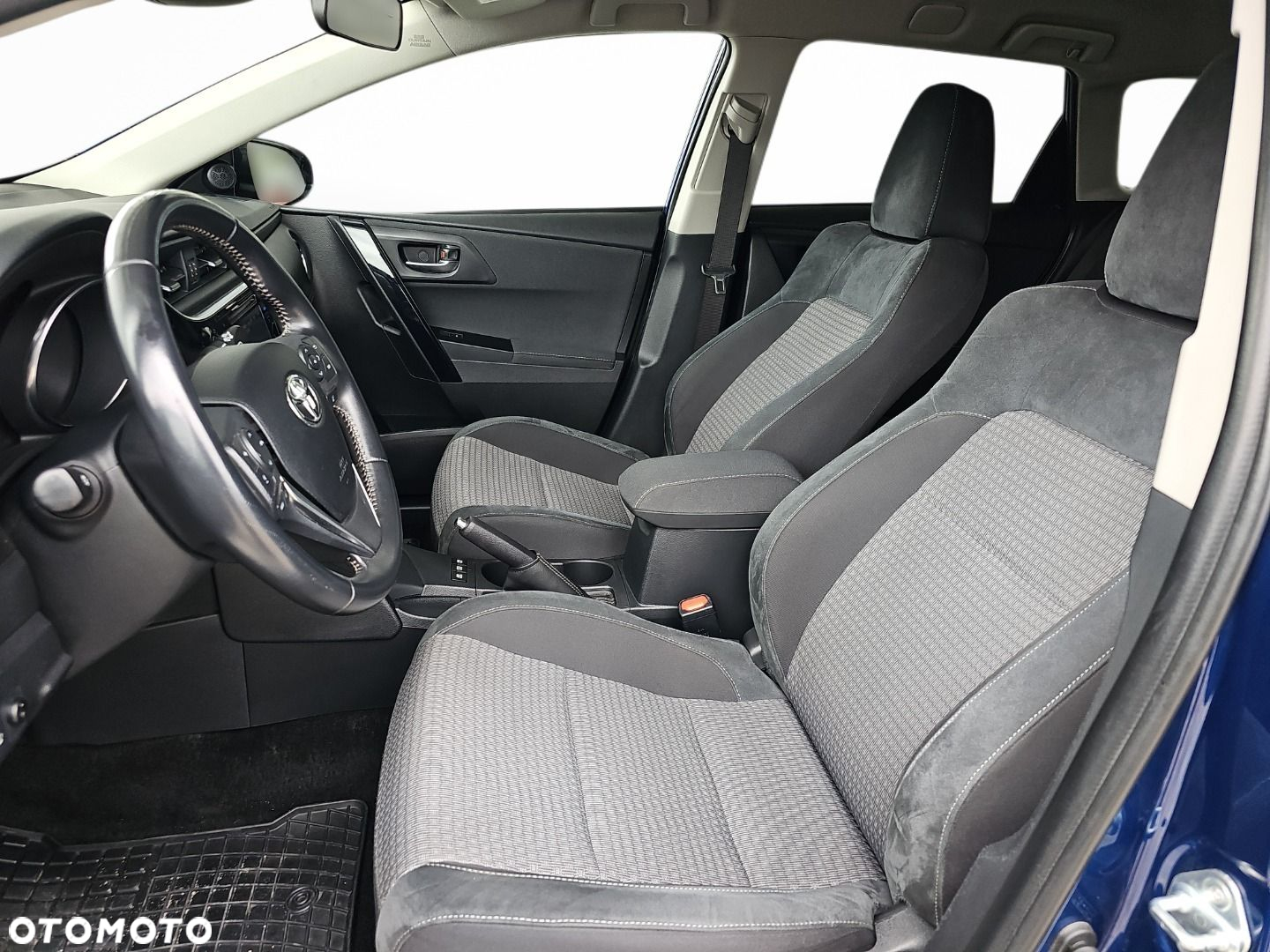 Toyota Auris - 21
