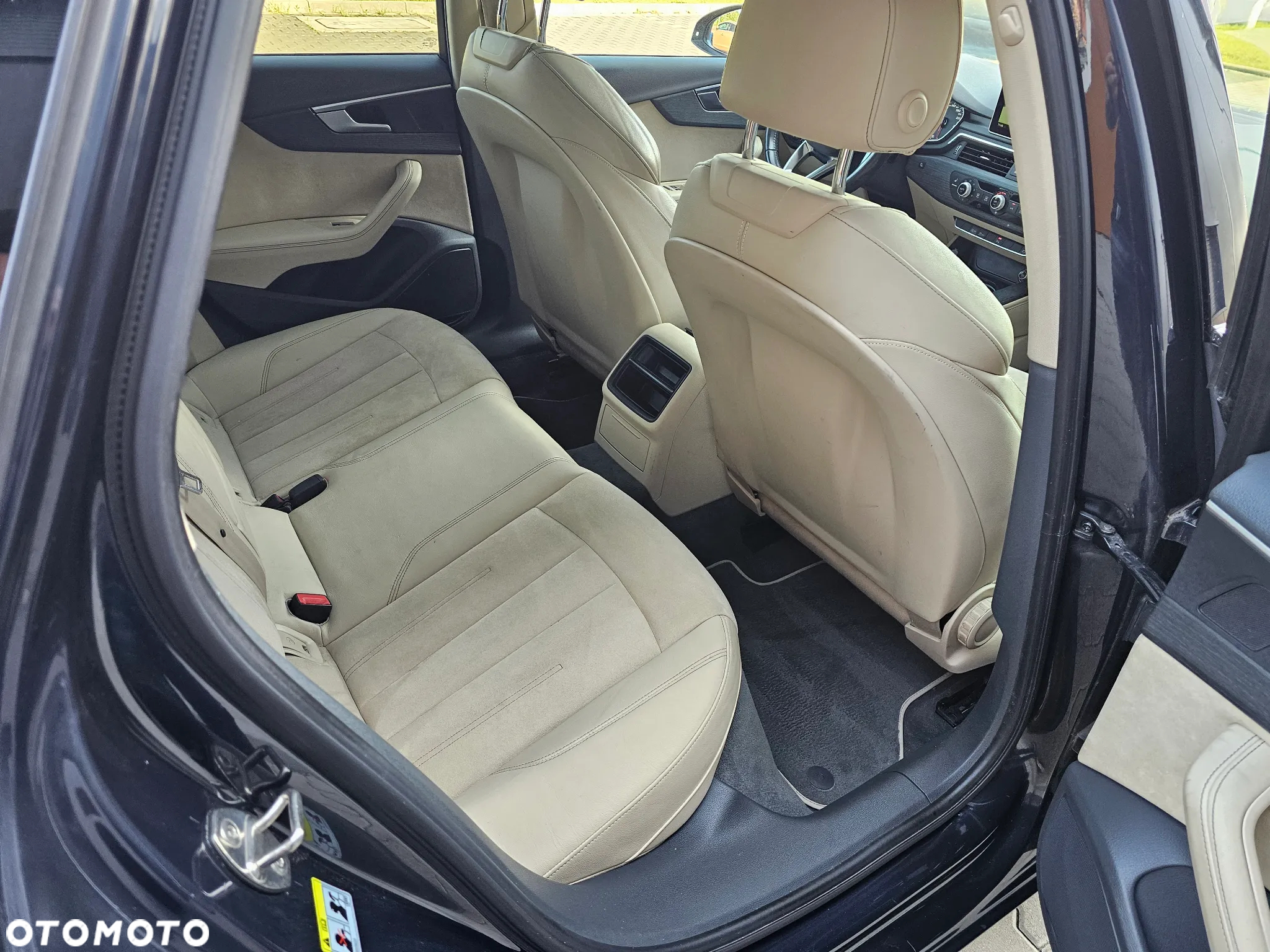 Audi A4 2.0 TDI S tronic - 8