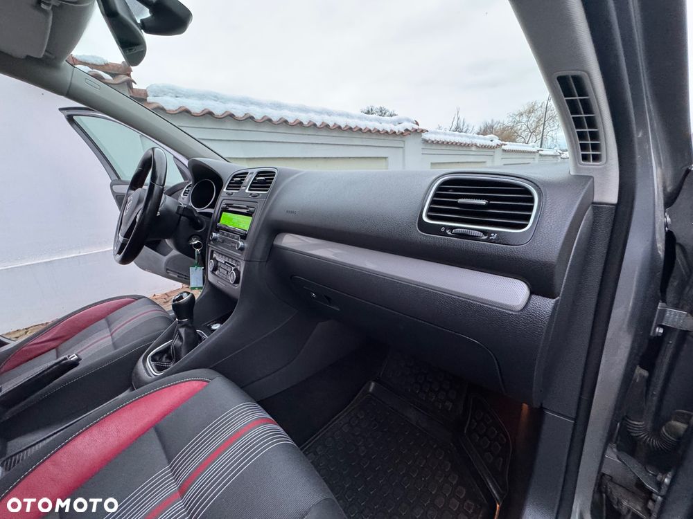 Volkswagen Golf - 40