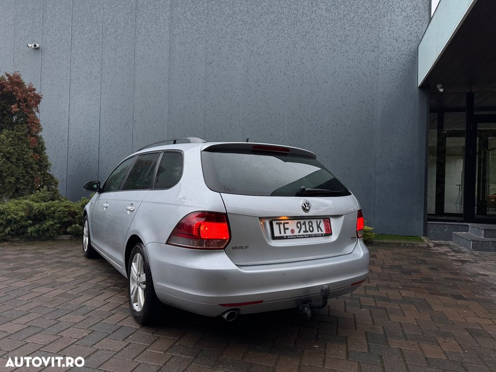 Volkswagen Golf - 24