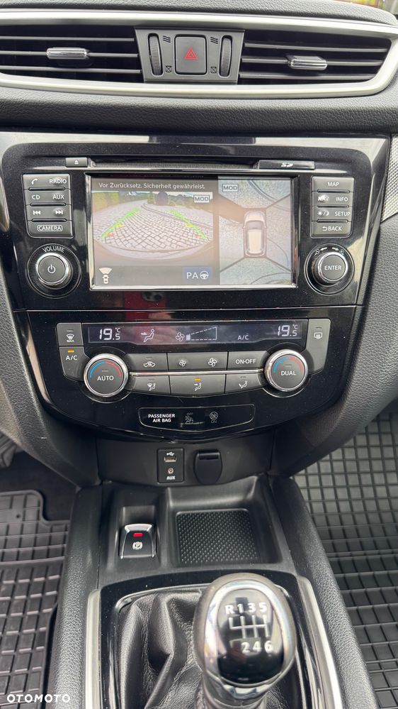 Nissan X-Trail 1.6 DCi Tekna 4WD - 29