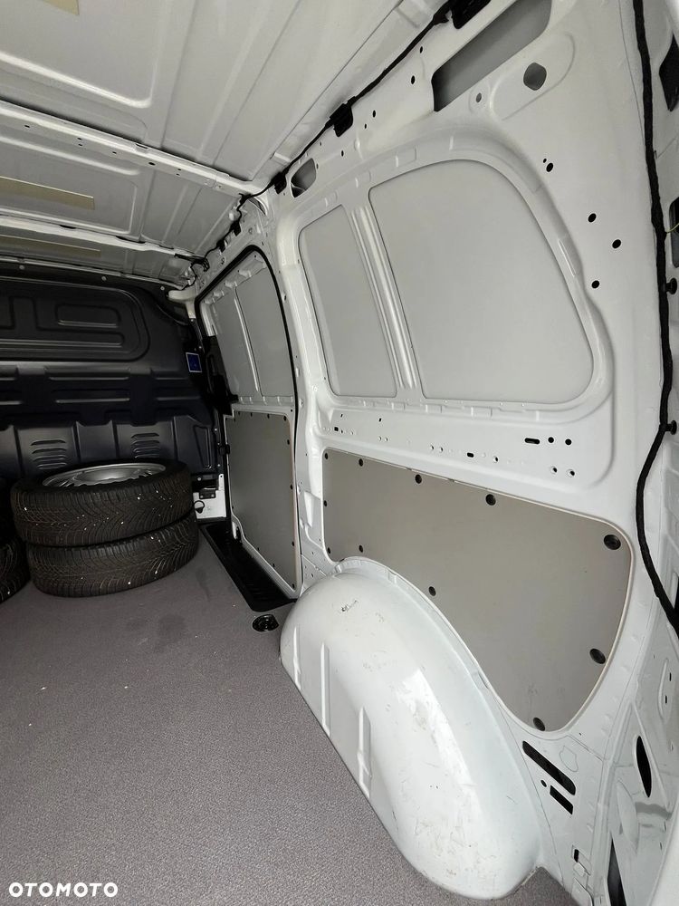 Mercedes-Benz Vito 119 - 11