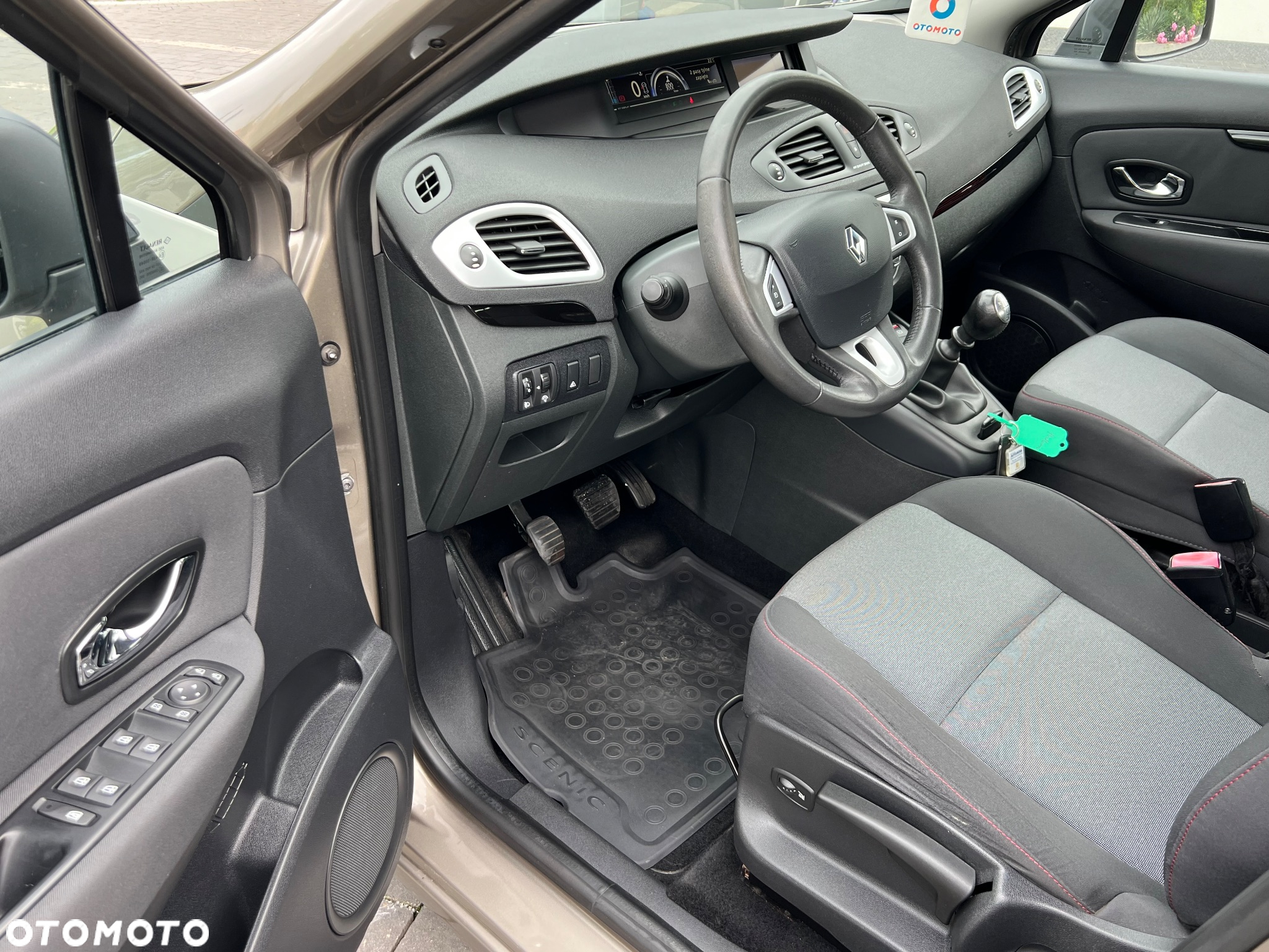 Renault Scenic 1.6 16V TomTom Edition - 20