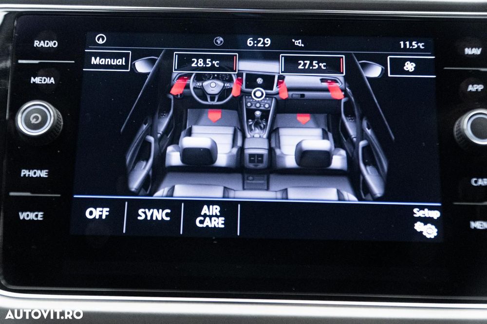 Volkswagen T-ROC 1.5 TSI DSG Style - 32