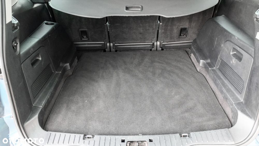 Ford S-Max 2.5 Titanium - 22