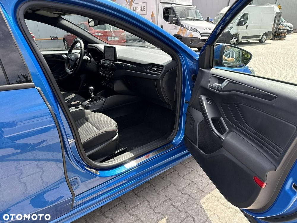 Ford Focus 1.5 EcoBoost STart-Stopp-System ST-LINE - 19
