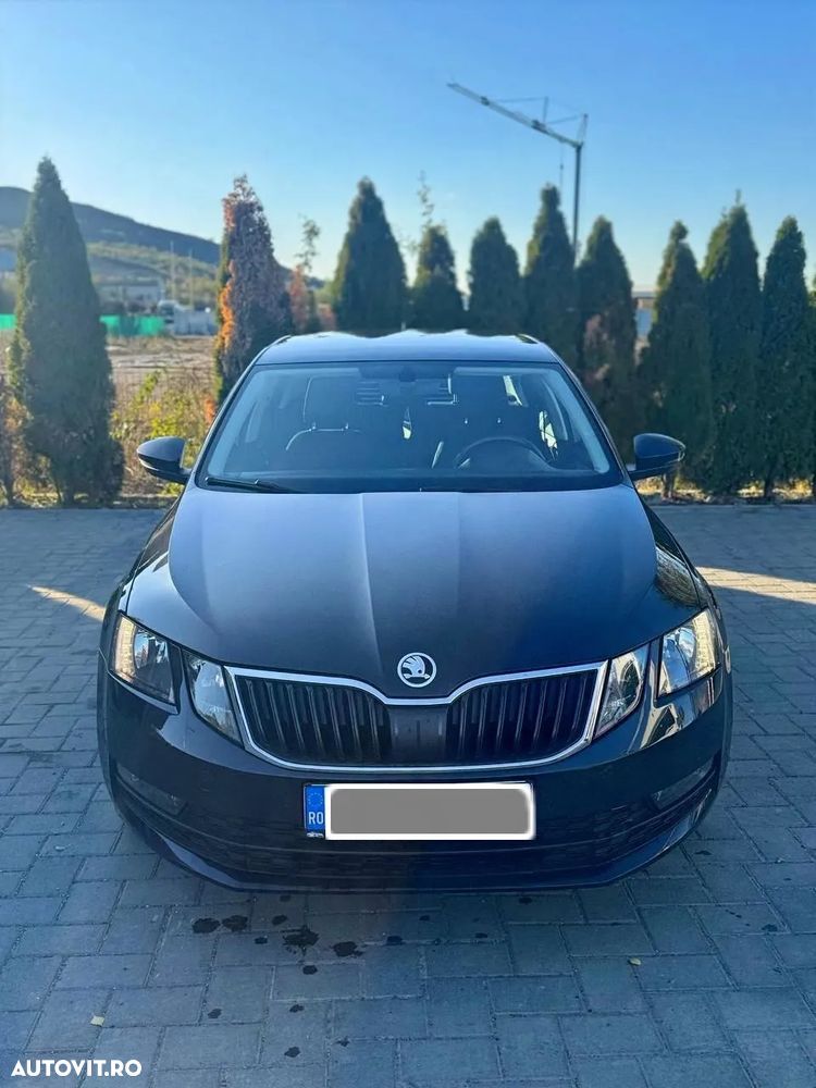 Skoda Octavia 2.0 TDI DSG Style - 2