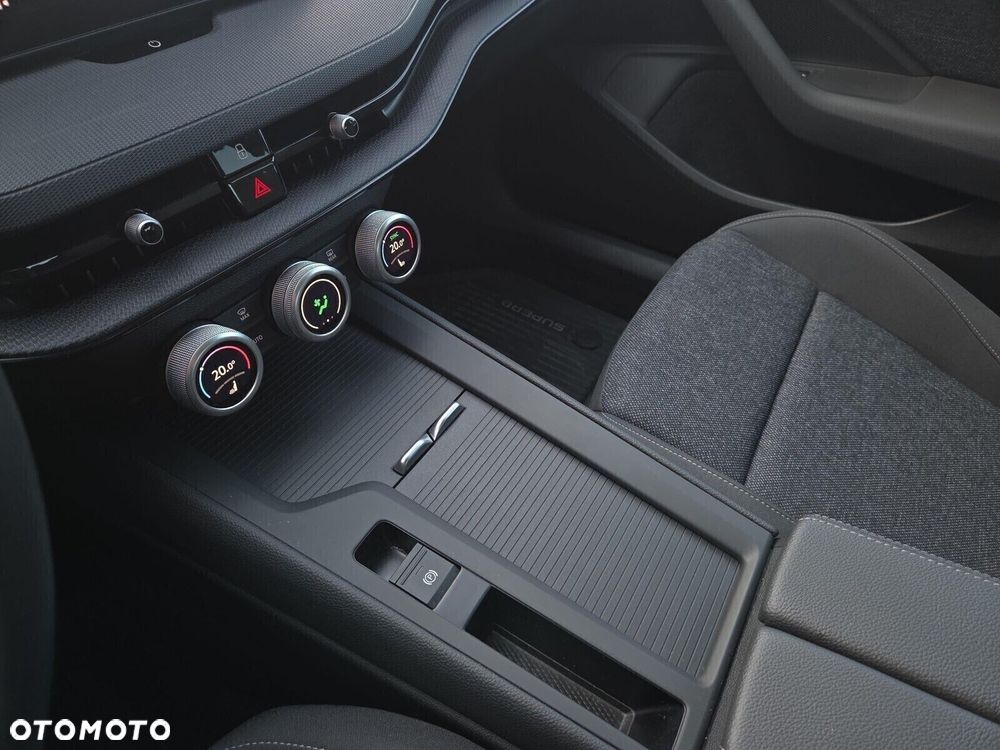Skoda Superb - 20