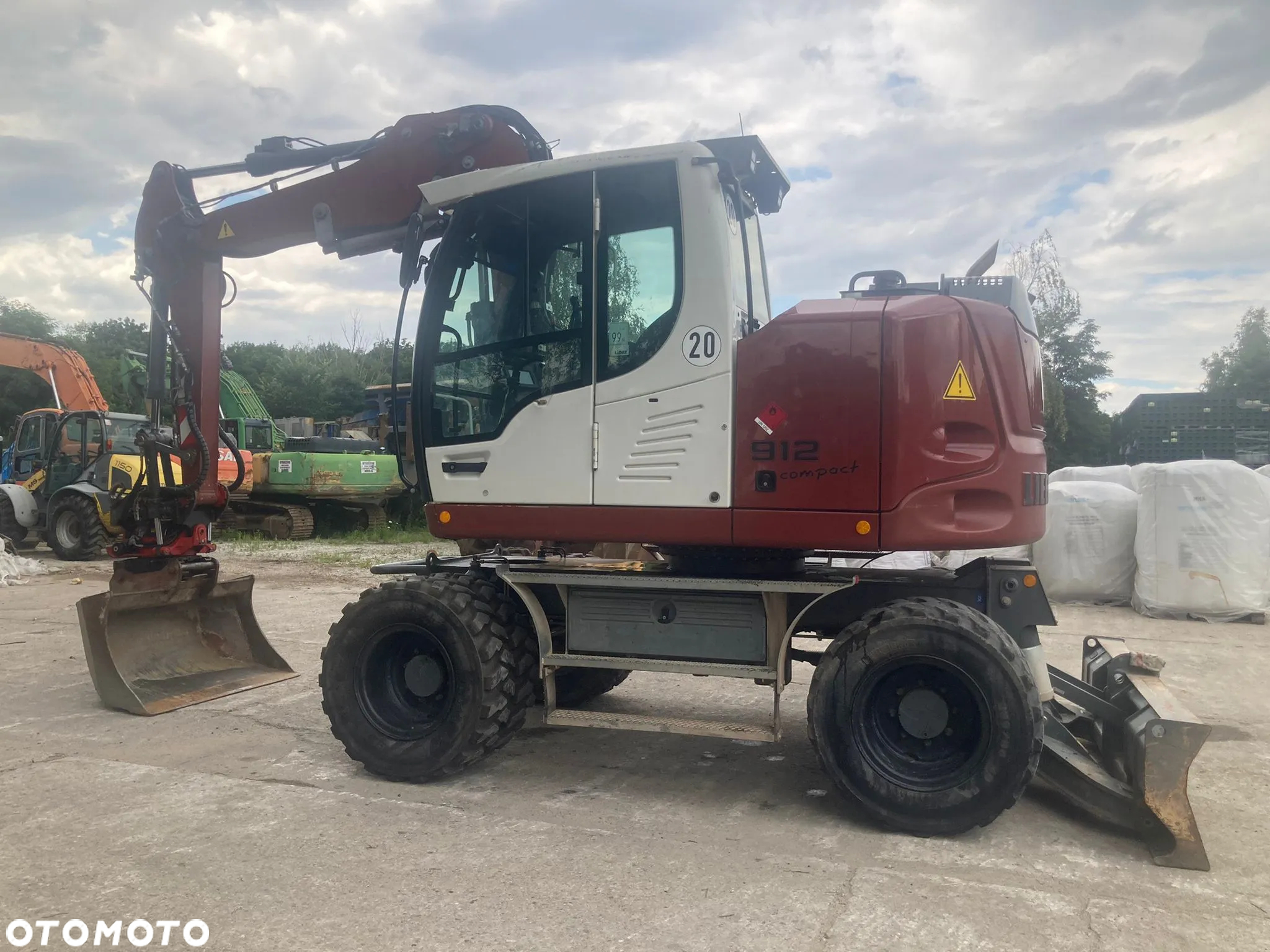 Liebherr A 912 Compact Litronic - 14