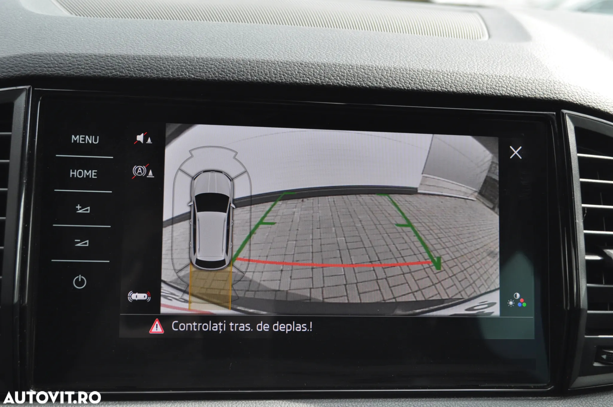 Skoda Karoq 2.0 TDI SCR Sportline - 39