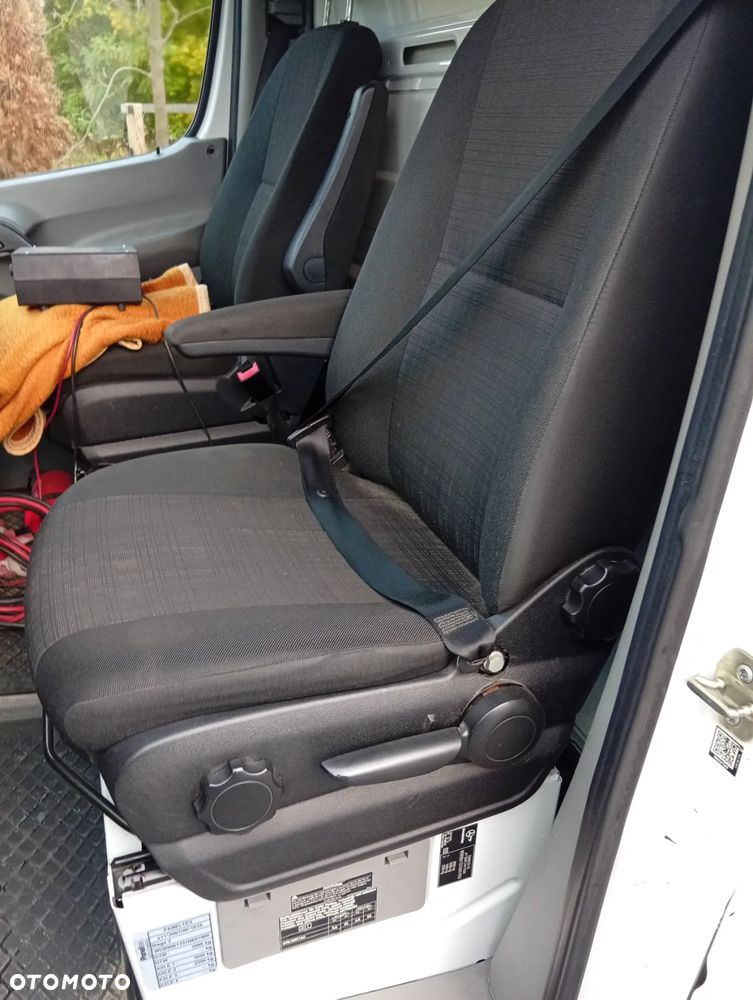 Mercedes-Benz Sprinter - 5