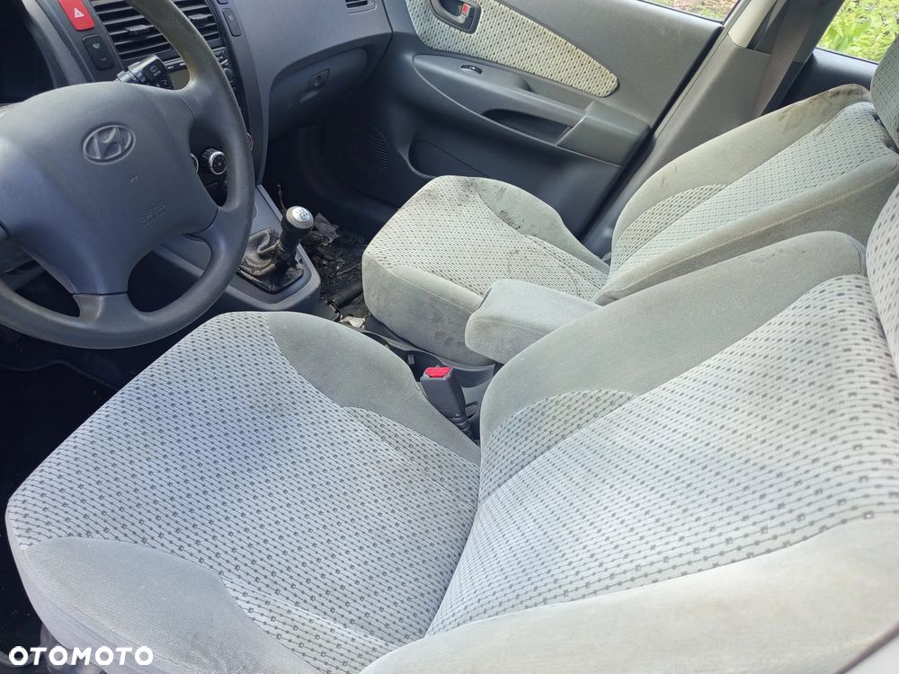 hyundai tucson 08 yk klapa tył lampa  zderzak  poznan - 3