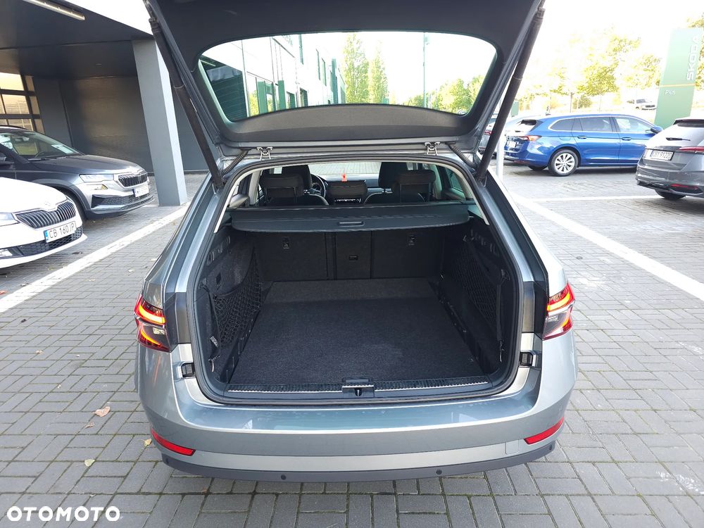 Skoda Superb 2.0 TDI Style - 22