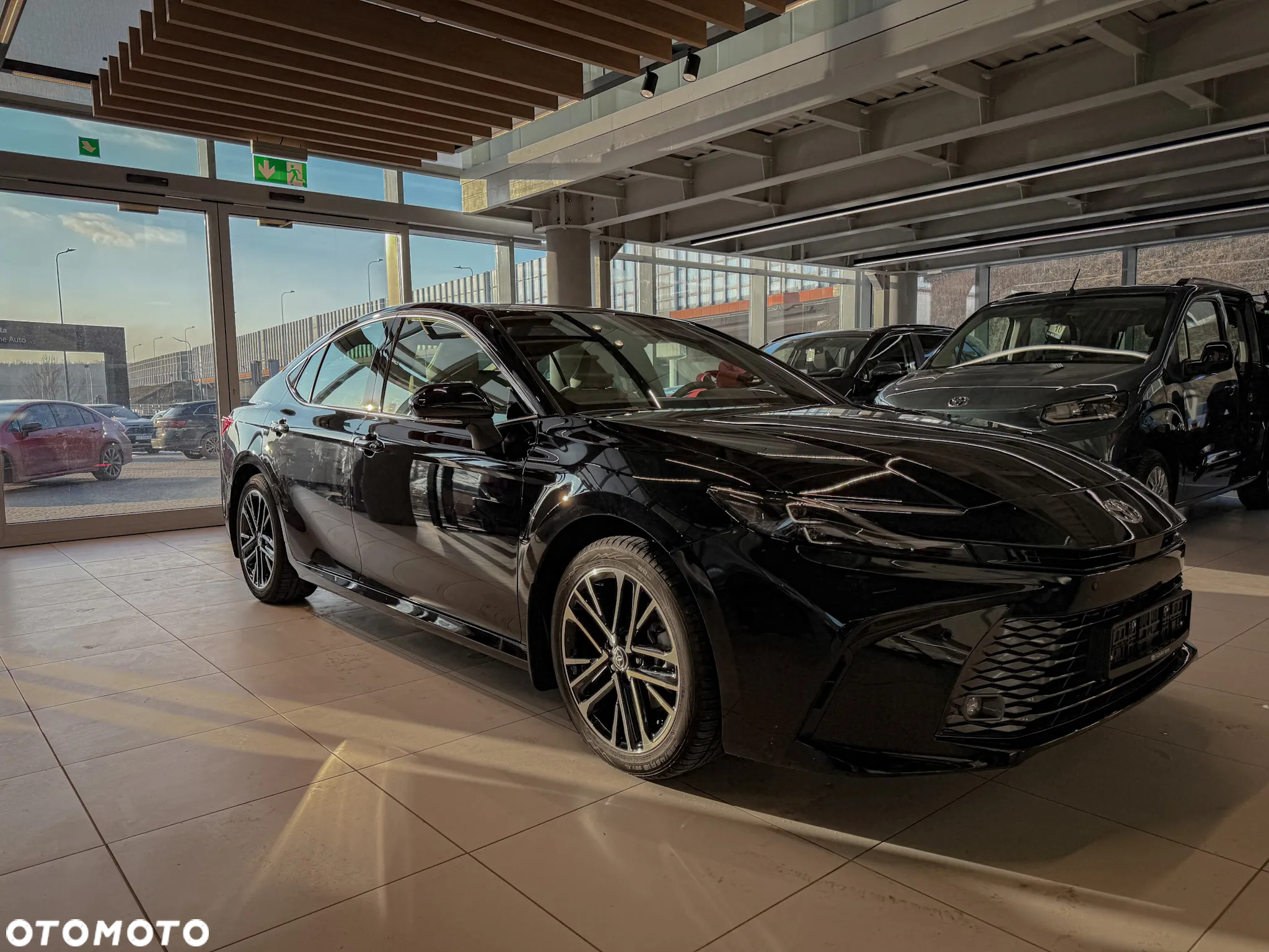 Toyota Camry 2.5 Hybrid Prestige CVT - 3