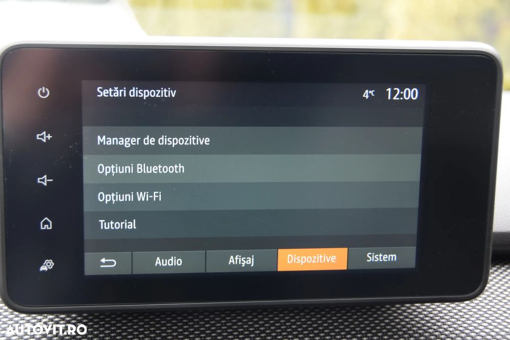 Dacia Logan TCe 90 CVT Prestige - 36