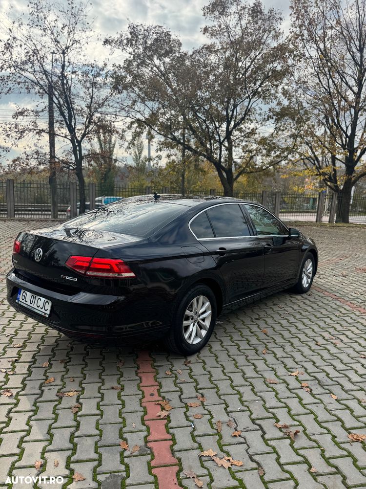 Volkswagen Passat 1.6 TDI (BlueMotion Technology) DSG Comfortline - 8