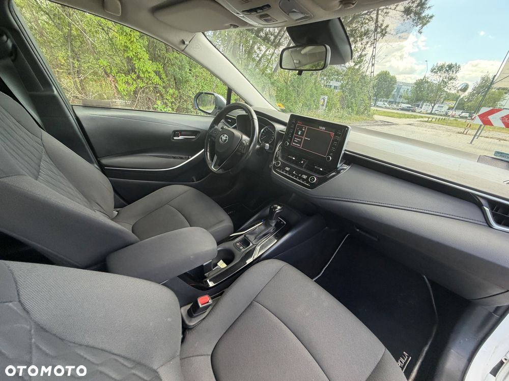 Toyota Corolla 1.8 Hybrid Comfort - 22