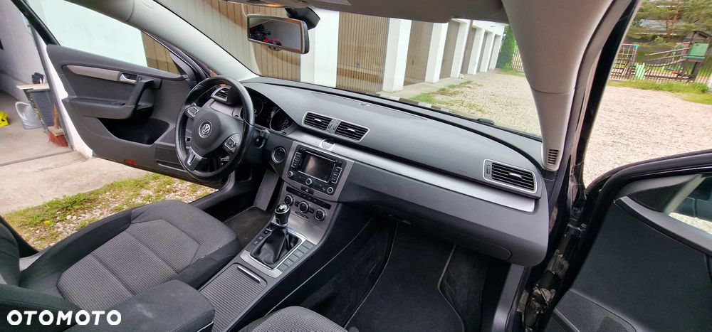 Volkswagen Passat 1.6 TDI BlueMotion - 12