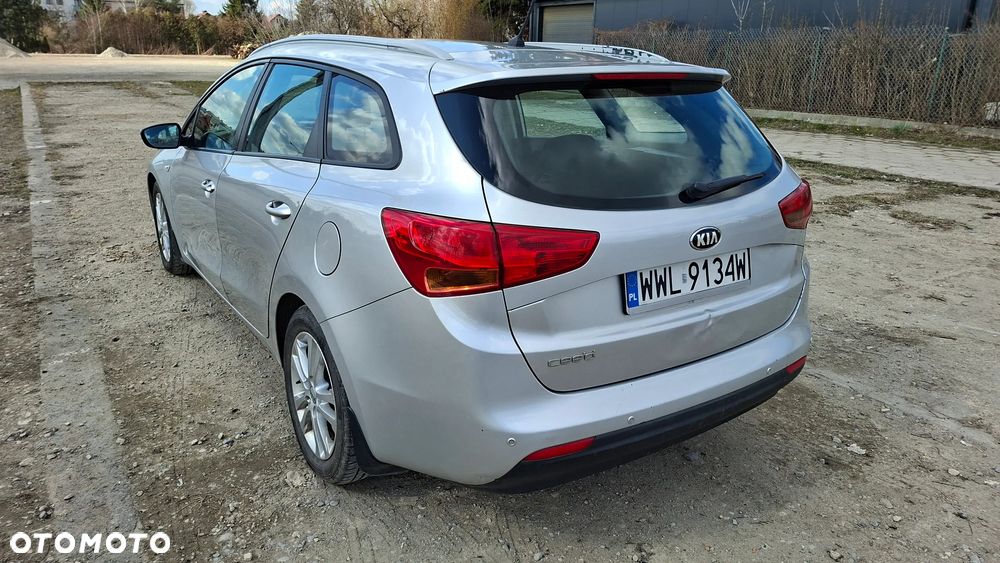 Kia Ceed 1.6 GDI Business Line - 6