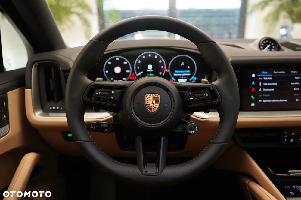 Porsche Cayenne Coupe S E-Hybrid PHEV Black Edition - 16