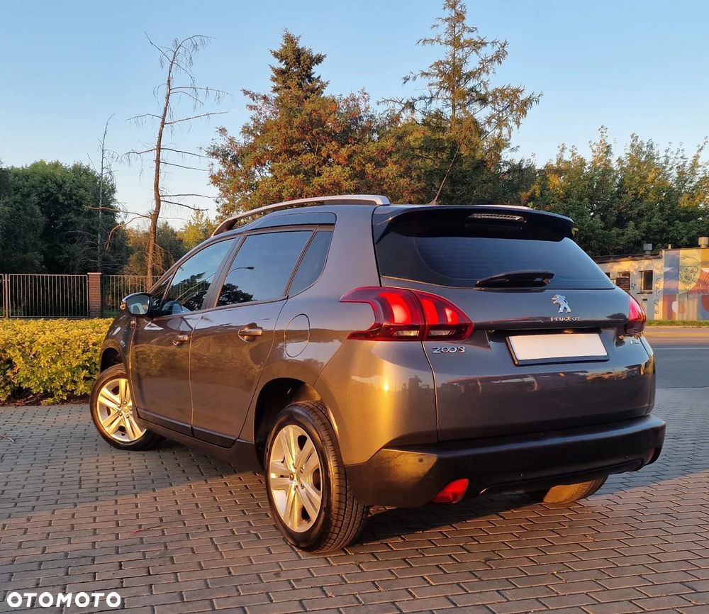 Peugeot 2008 1.2 Pure Tech Active - 8