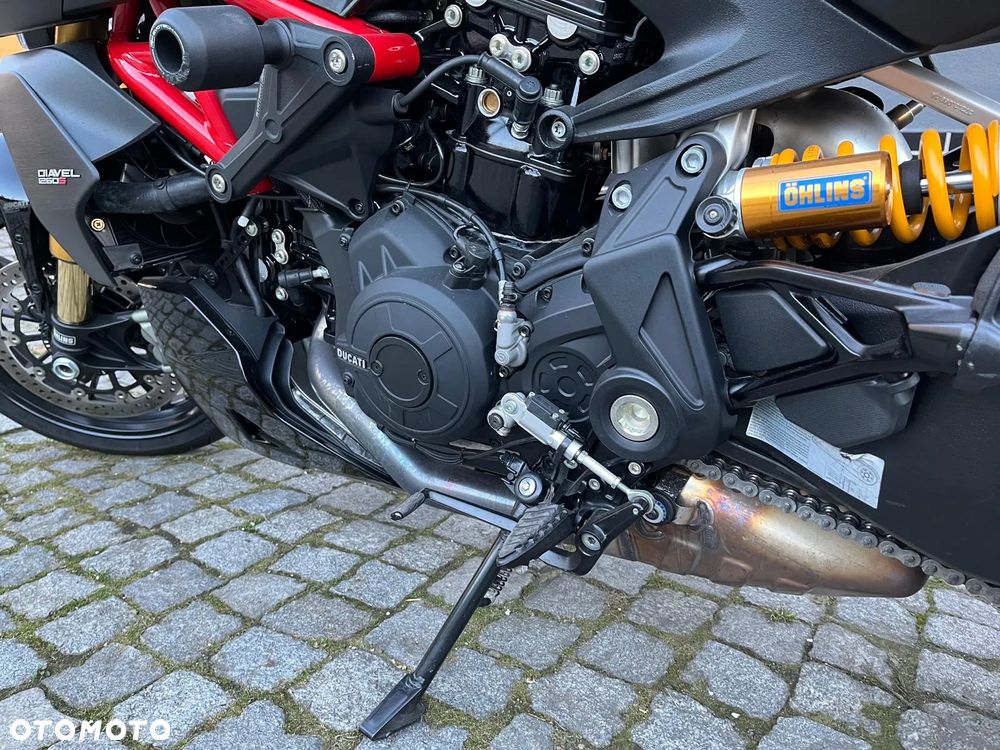 Ducati Diavel - 10