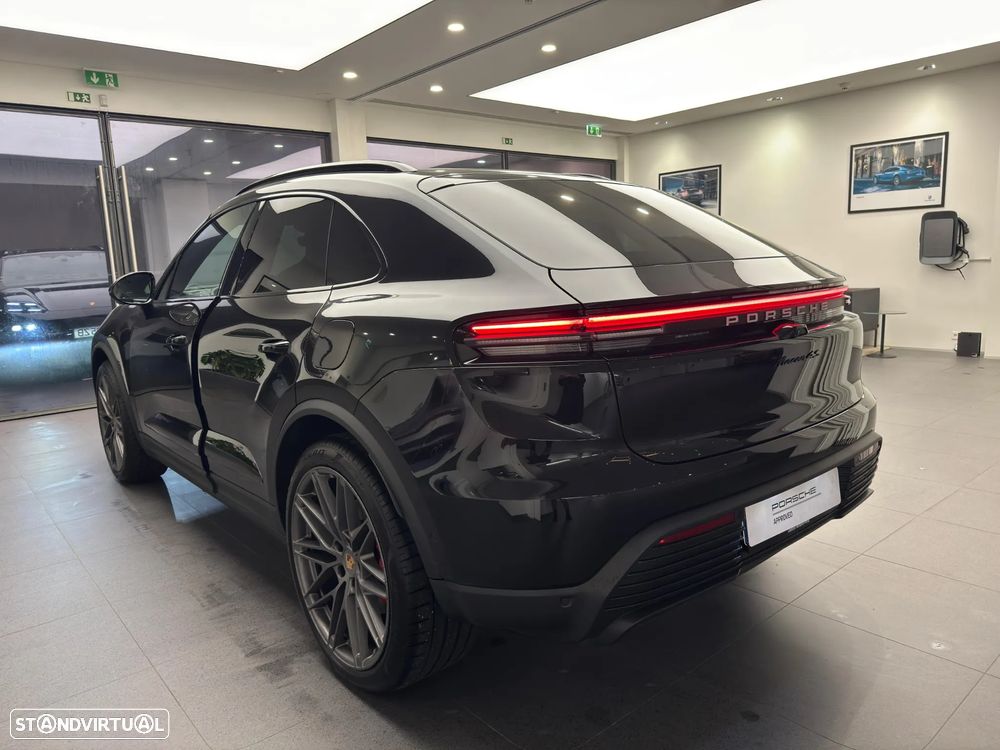 Porsche Macan 4S - 3