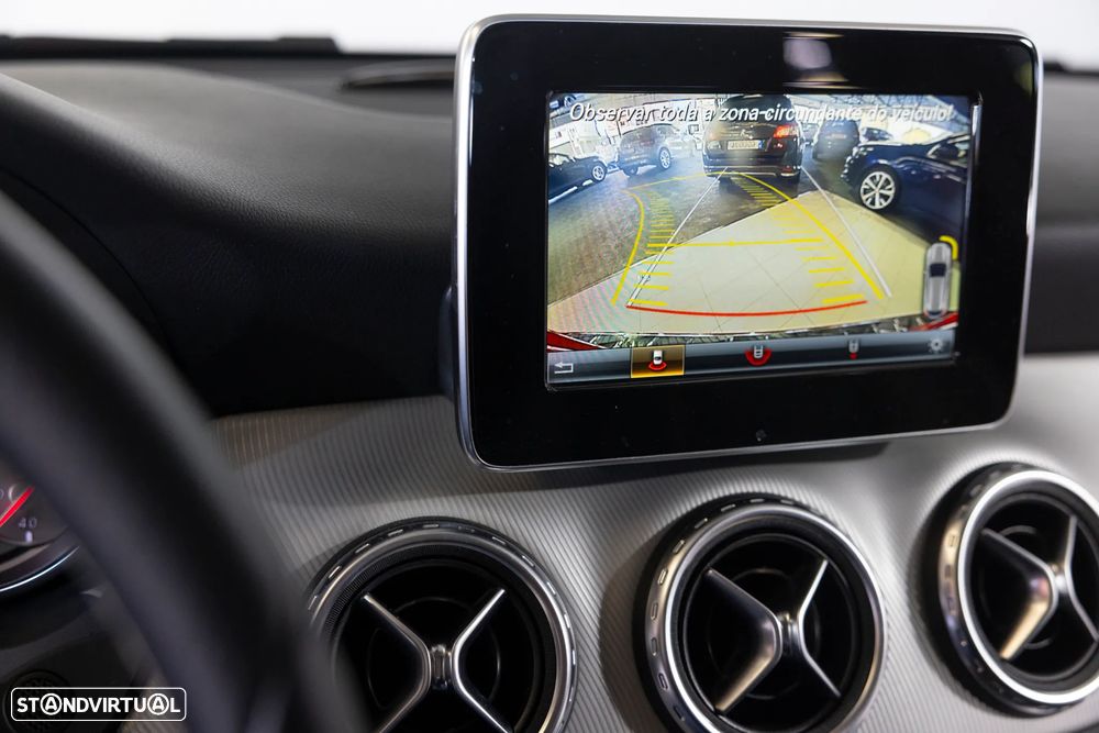 Mercedes-Benz GLA 180 (CDI) d Urban - 16