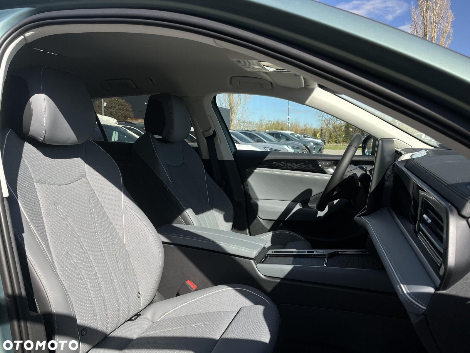 Volkswagen Passat 2.0 TDI SCR Elegance DSG - 18