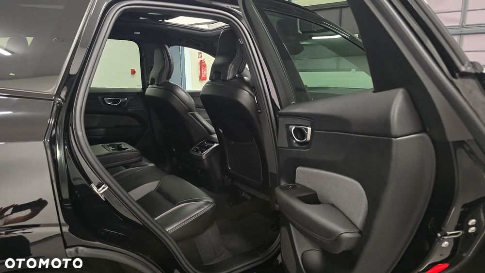 Volvo XC 60 B5 B AWD Ultimate Black Edition - 20