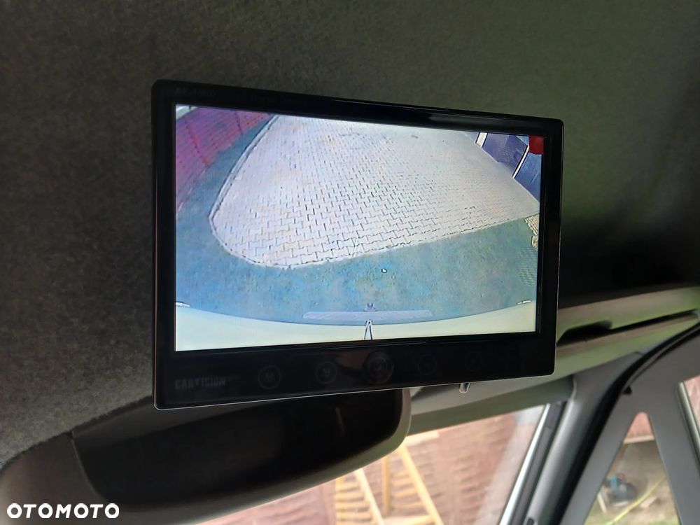 Mercedes-Benz Sprinter - 10