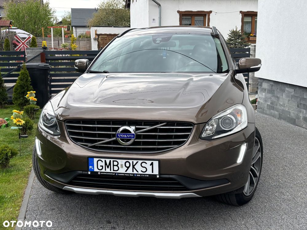 Volvo XC 60 D4 Momentum Pro - 17