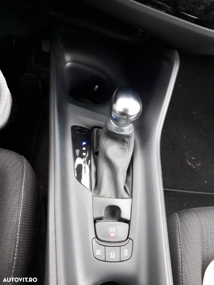 Toyota C-HR 1.8 HSD 4x2 CVT C-enter - 4