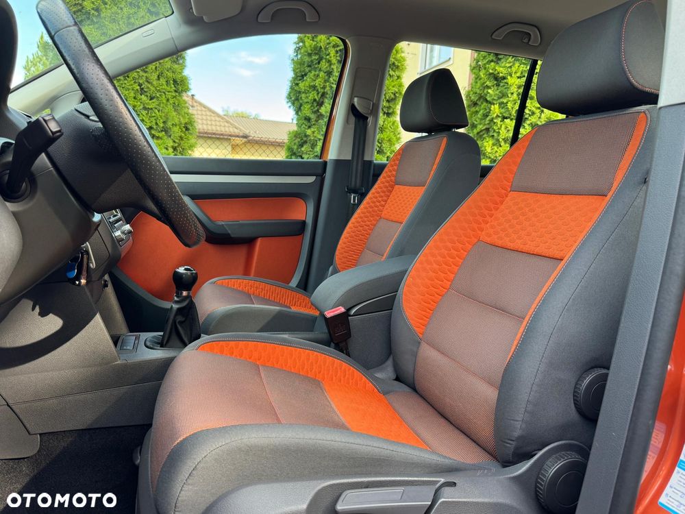 Volkswagen Touran 1.4 TSI Cross - 7